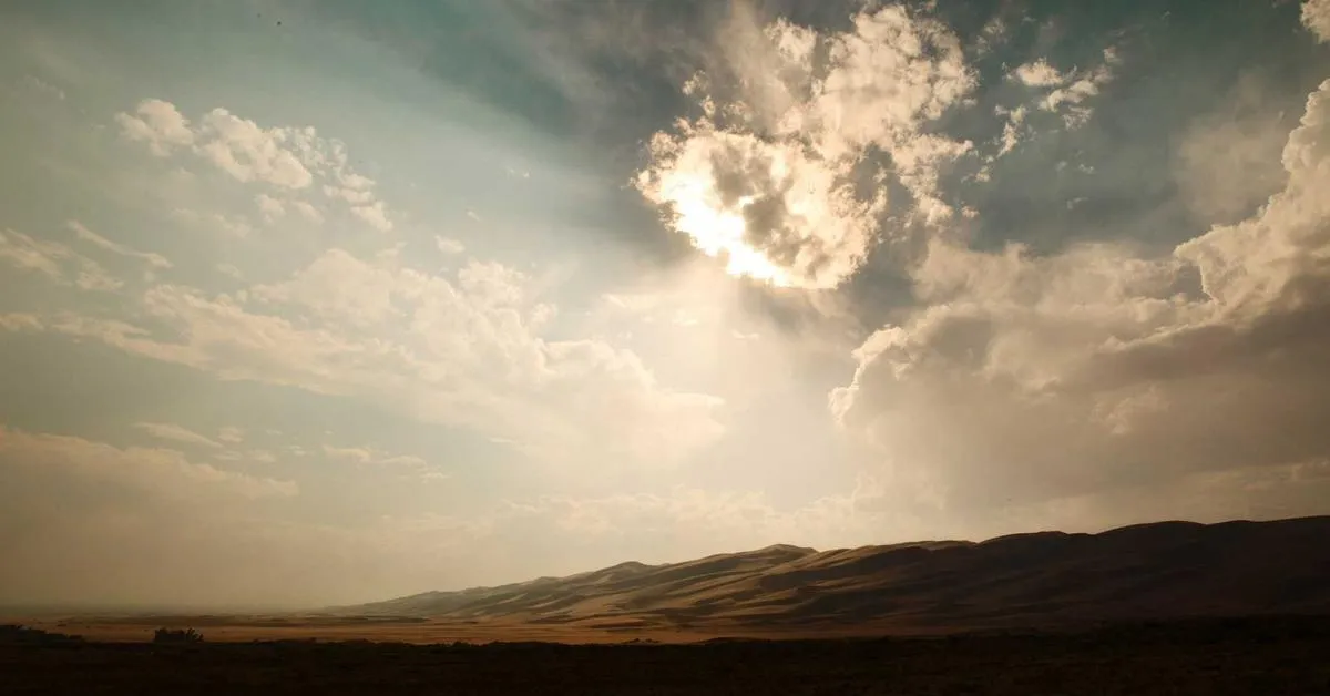 Mengintegrasikan Teknologi Informasi untuk Meningkatkan Kinerja Bisnis di Bali