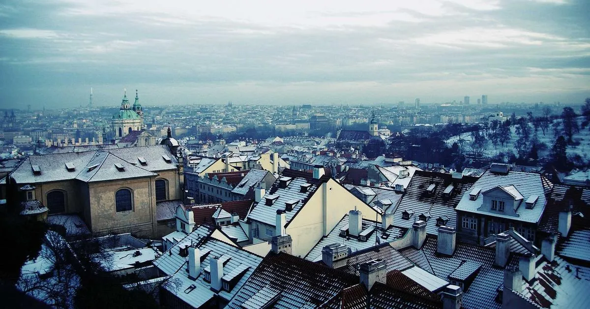 Mengoptimalkan Penggunaan Teknologi untuk Meningkatkan Kualitas Layanan Publik di Indonesia